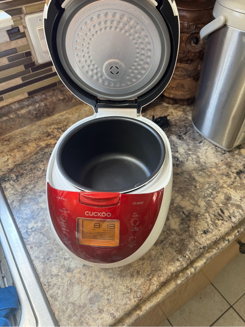 Red Electric Rice Cooker - Compact Multi-Function Cooker - Picture 3 of 6